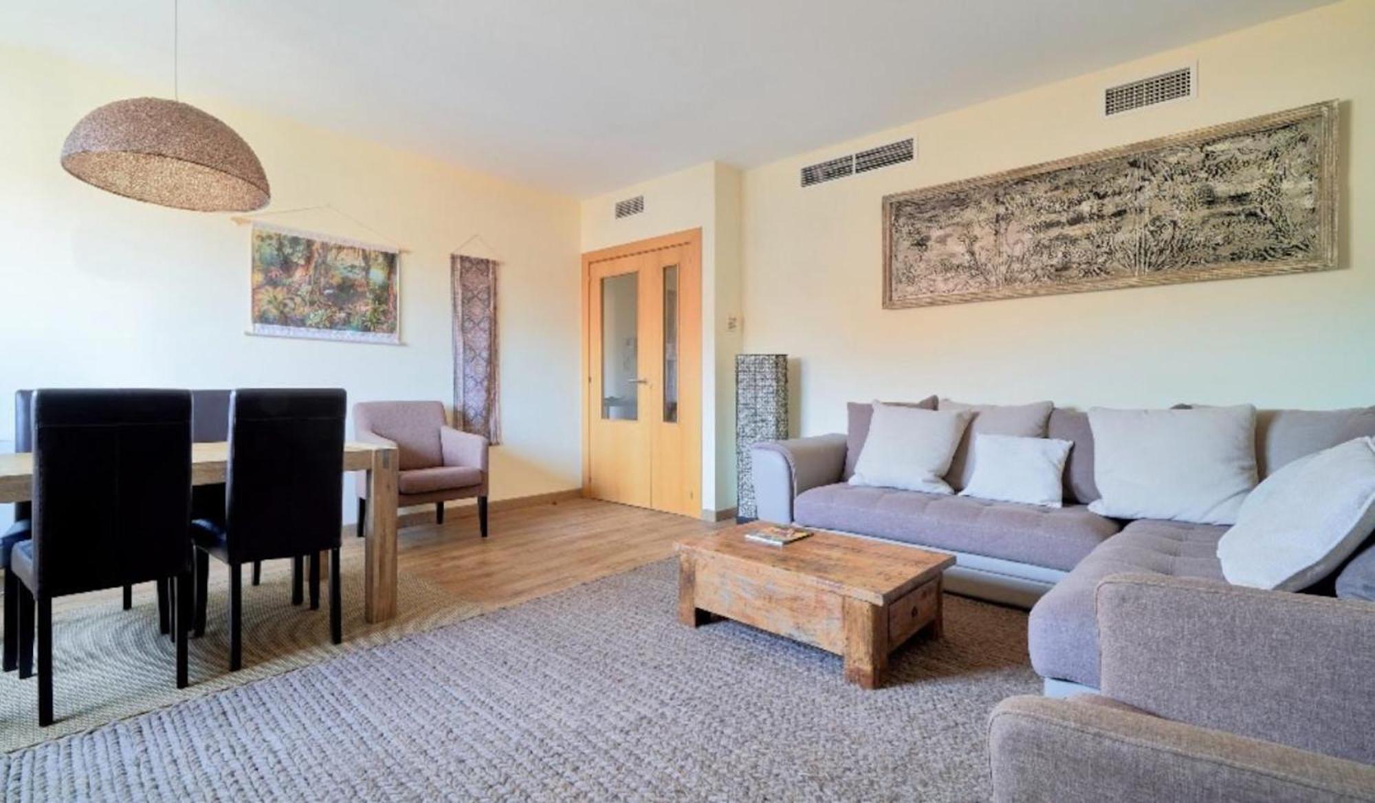 Holidays2Malaga Heroe De Sostoa Con Piscina Junto Estacion Ave Y Playa Luaran gambar