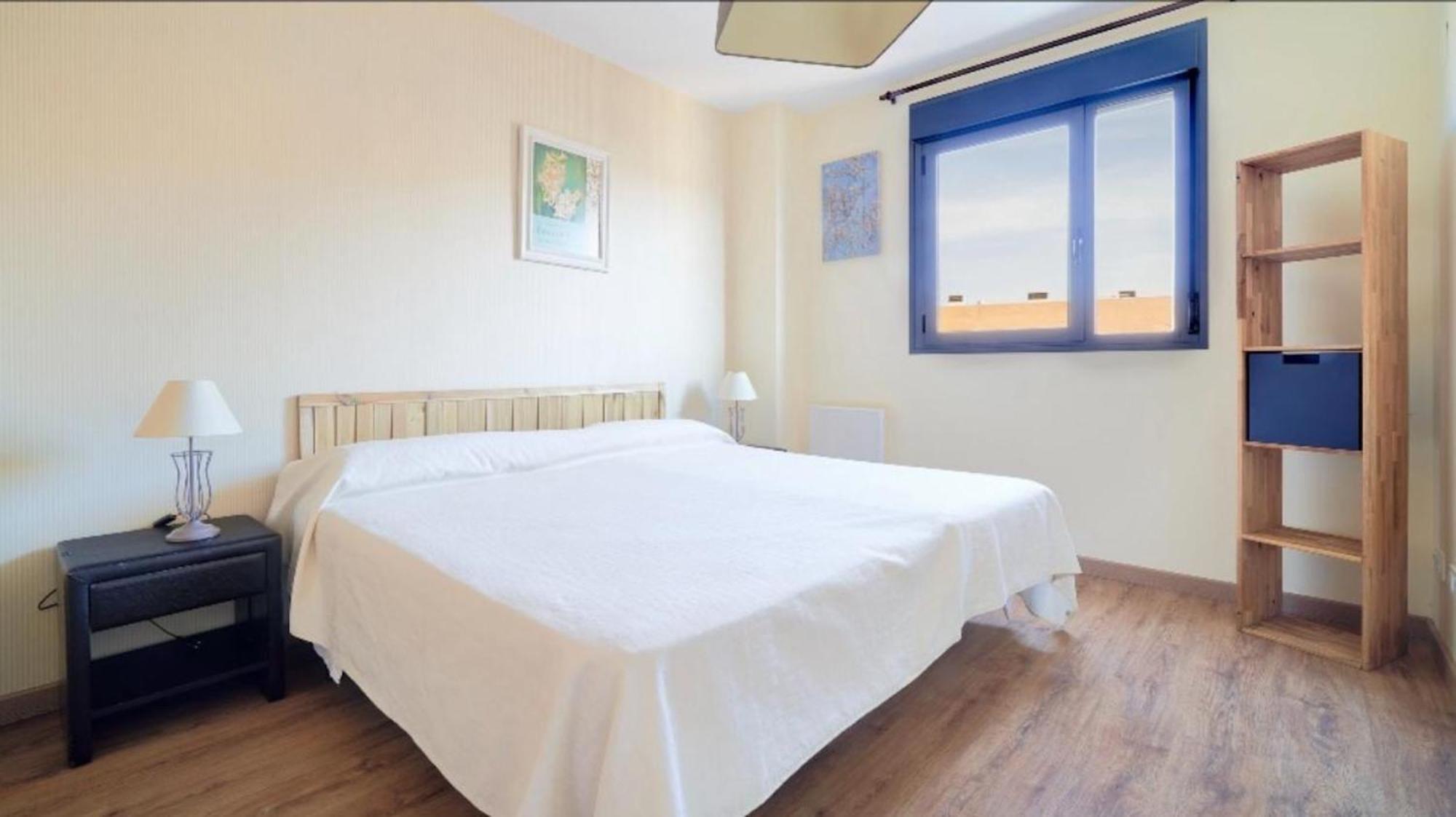 Holidays2Malaga Heroe De Sostoa Con Piscina Junto Estacion Ave Y Playa Luaran gambar